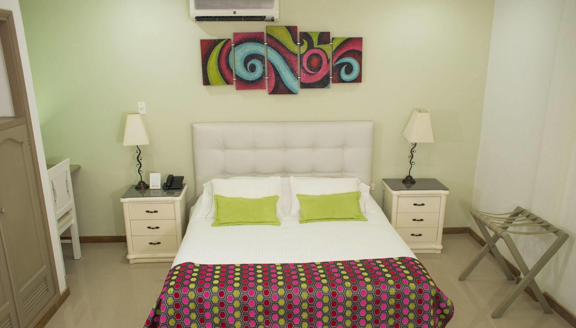 Hotel Costa Bonita Montería Esterno foto